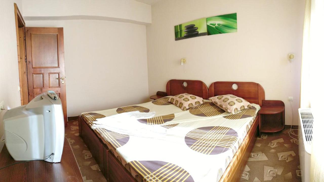 Family Hotel IV Velingrad Ruang foto