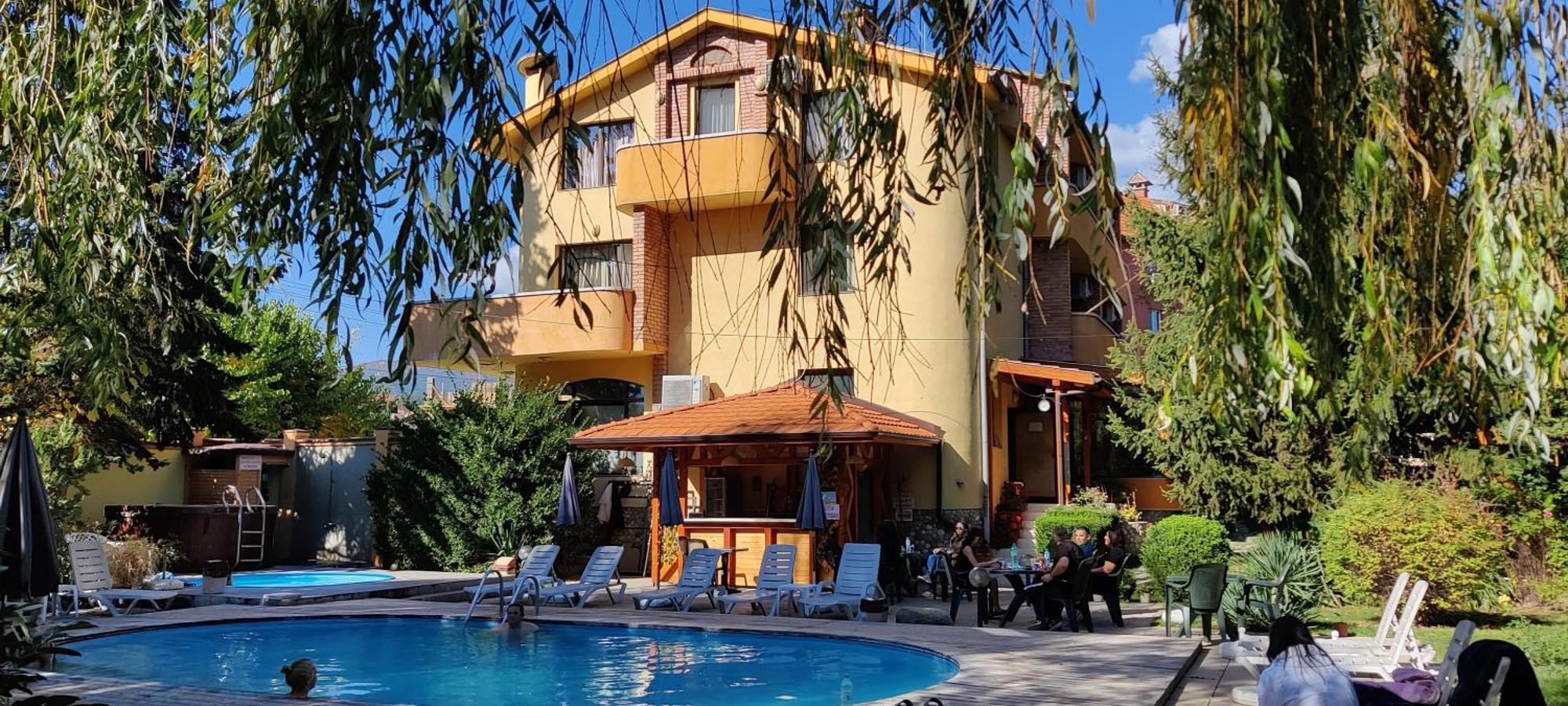 Family Hotel IV Velingrad Bagian luar foto