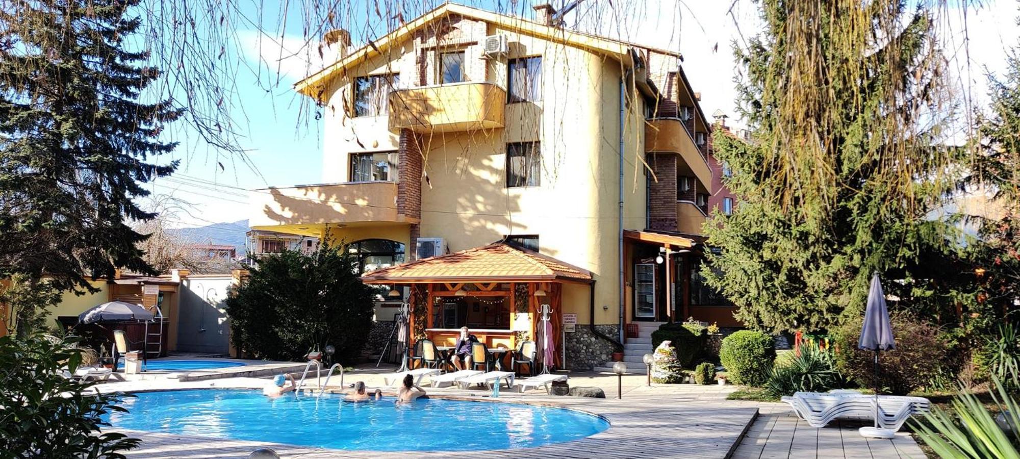 Family Hotel IV Velingrad Bagian luar foto